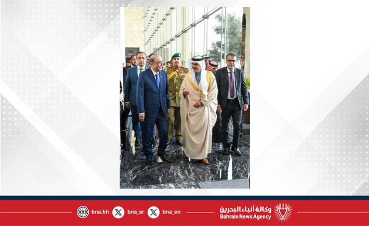 في اطار زيارته إلى مملكة البحرين...فخامة الرئيس الباكستاني يستقبل معالي وزير الداخلية ويشيد بجهود البلدين في تطوير التعاون والتنسيق الأمني